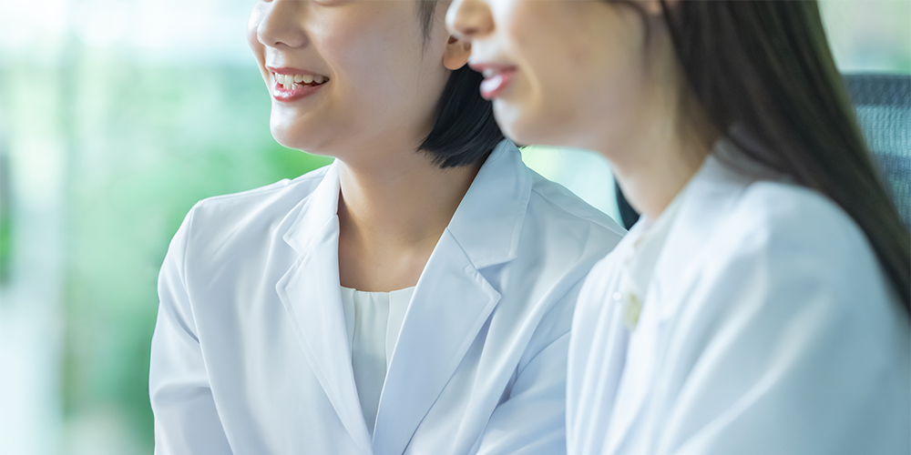 女性スタッフ2名