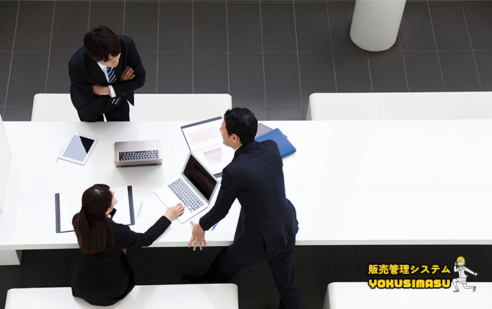 シンプルに作業しているイメージ